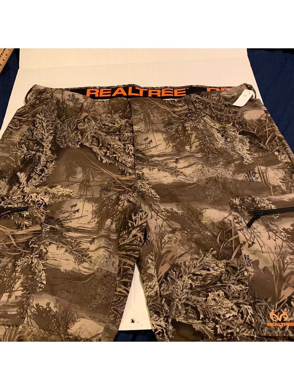 NWT Game Winner Hunting Pants Mens 3XL Realtree Camo Color Earh Light Weigh.